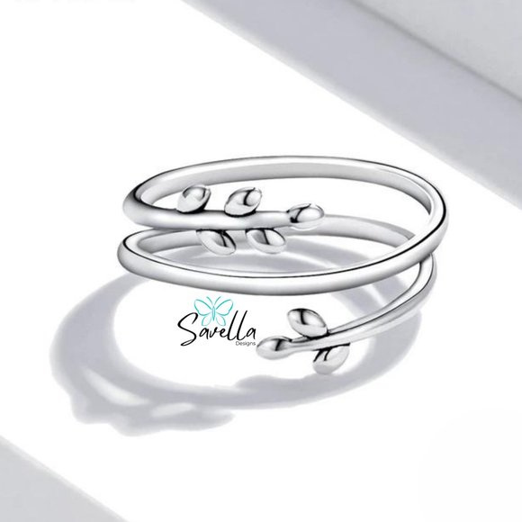 Solid 925 Silver Resizable Infinity Knot Ring Minimalist Luxury - Picture 2 of 5